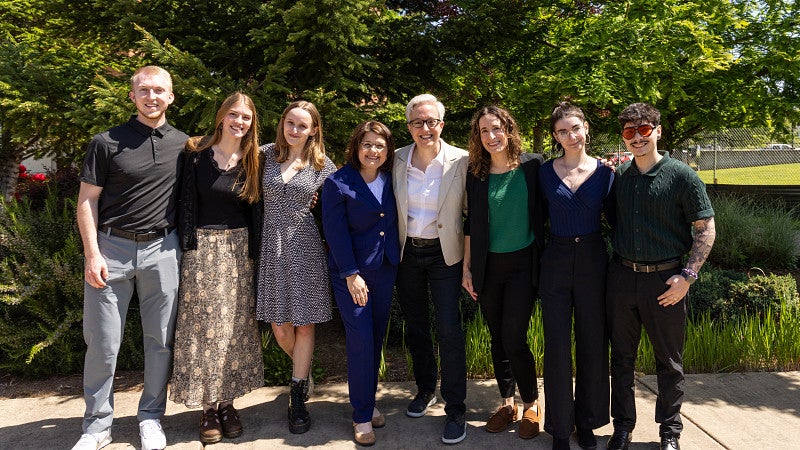 Students and Faculty with Oregon Governor