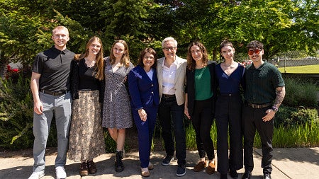 Students and Faculty with Oregon Governor